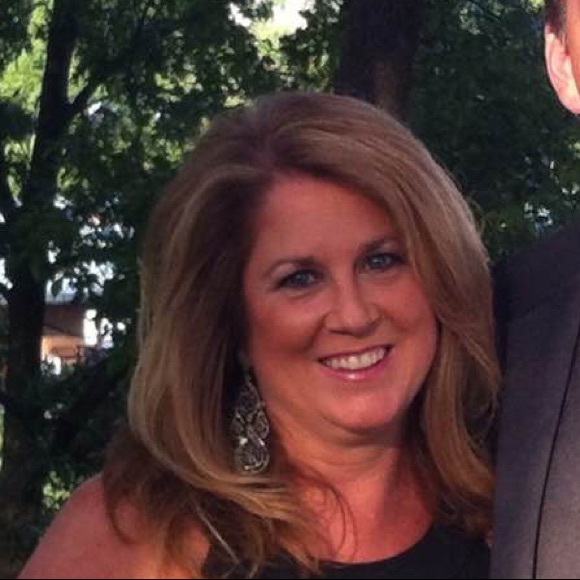 Meet your Posher, Marcy - Picture 1 of 3